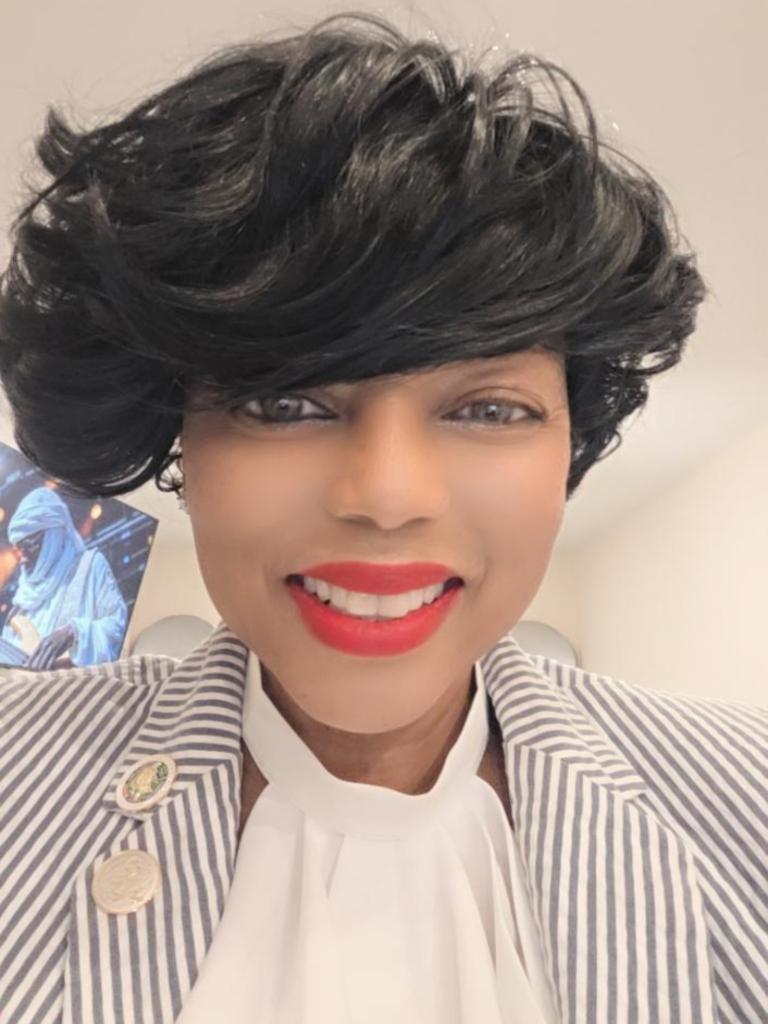 Leslie Pointer Picture