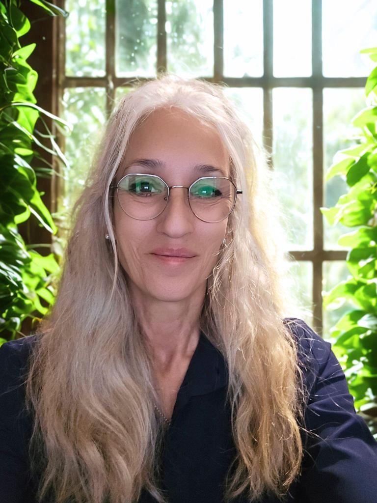 Estrella Soto-Mellott Profile Photo