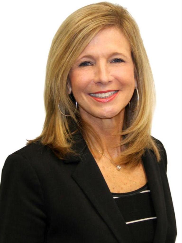 Tina Bernhardt