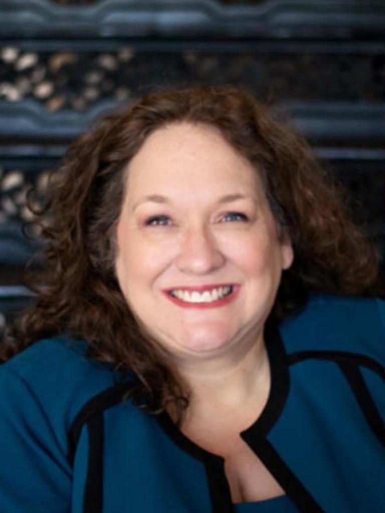 MEET Paula Kotarakos Image