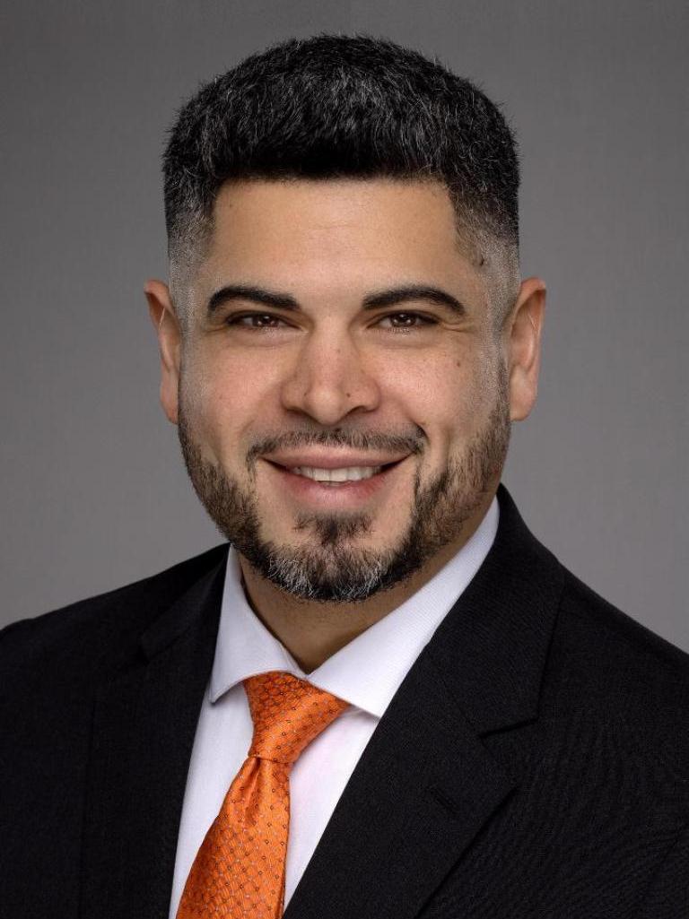 MEET Roberto Manzanero Image