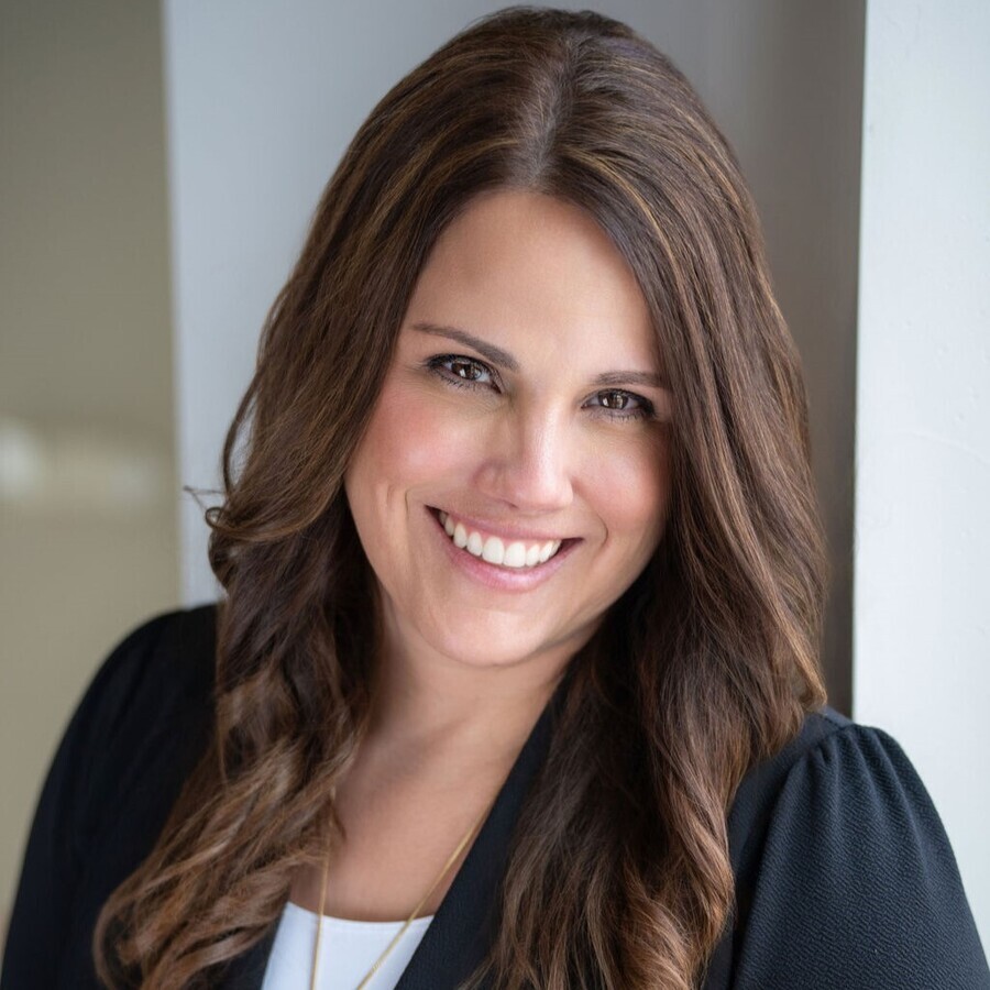 Jenny Roth Profile Photo