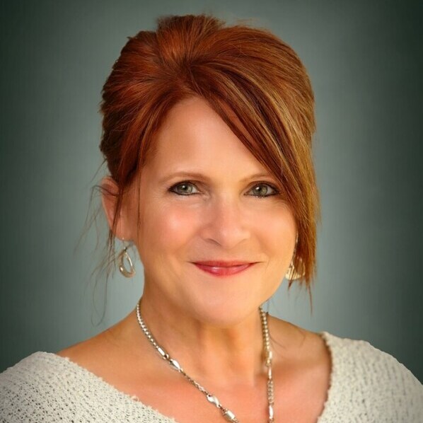 Lisa Dennis Profile Photo