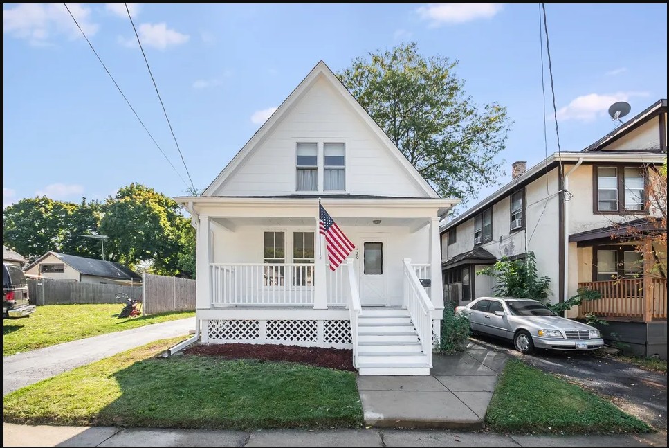 520 W Park Avenue Property Photo 1