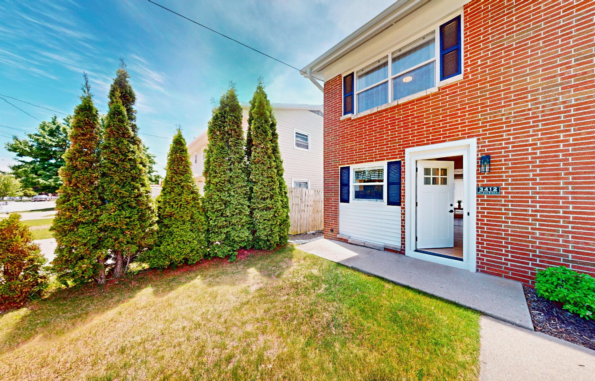 3412 Wilson St Property Photo 1