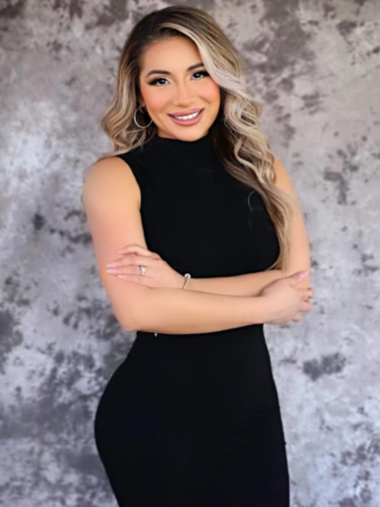 MEET Elisa Raus Image