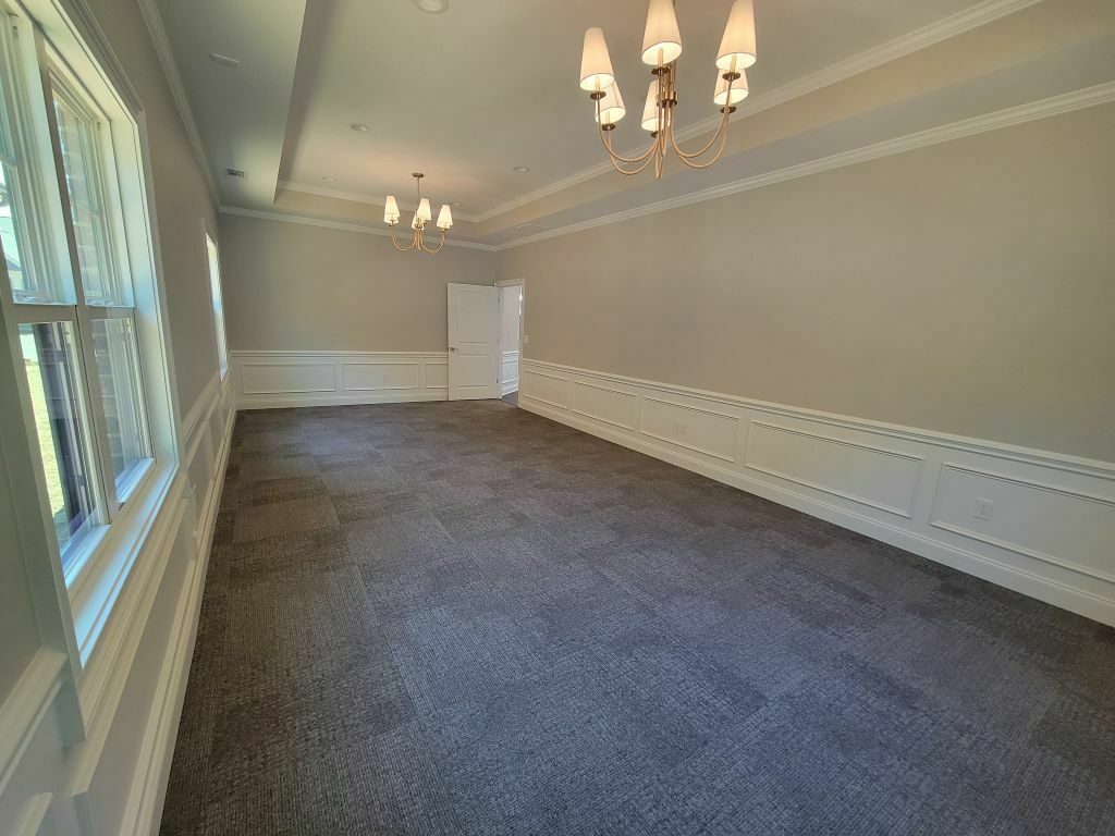 1060 Garland Drive, Building 500 Property Photo 8
