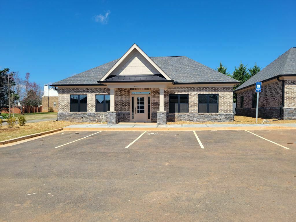 1060 Garland Drive, Building 500 Property Photo 2