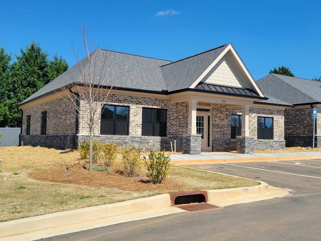 1060 Garland Drive, Building 500 Property Photo 1