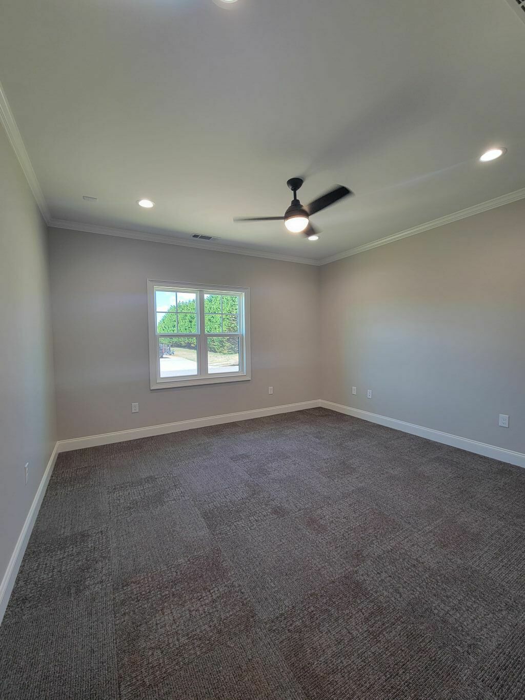 1060 Garland Drive, Building 500 Property Photo 11