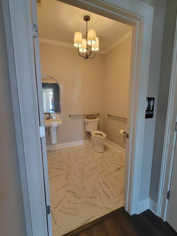 1060 Garland Drive, Building 500 Property Photo 16
