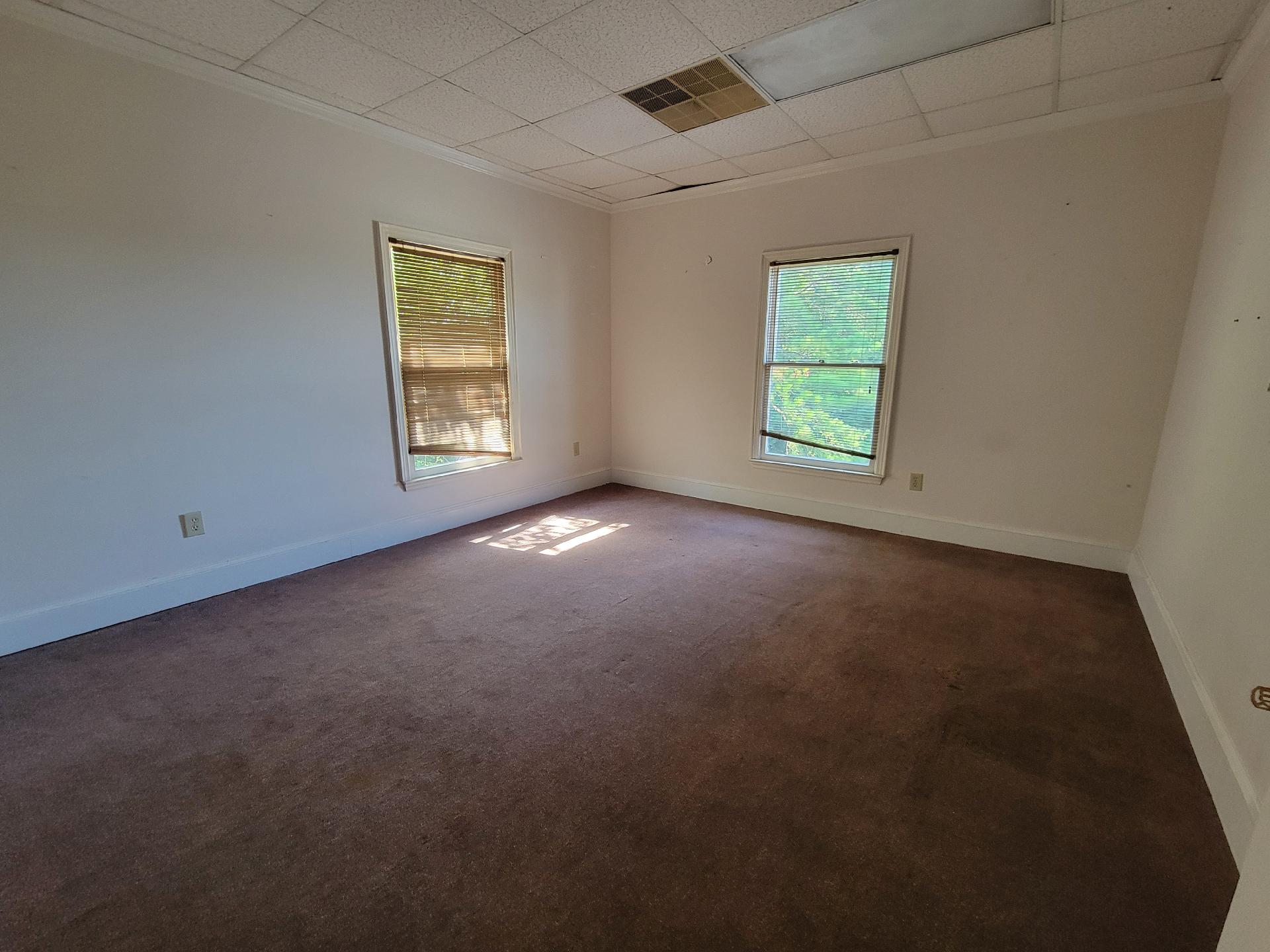 115 Sycamore Dr Property Photo 35