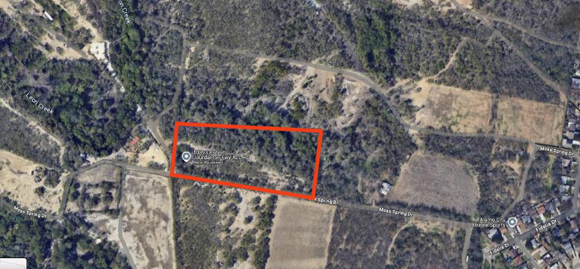 10393 Poteet Jourdanton Freeway Property Photo 1
