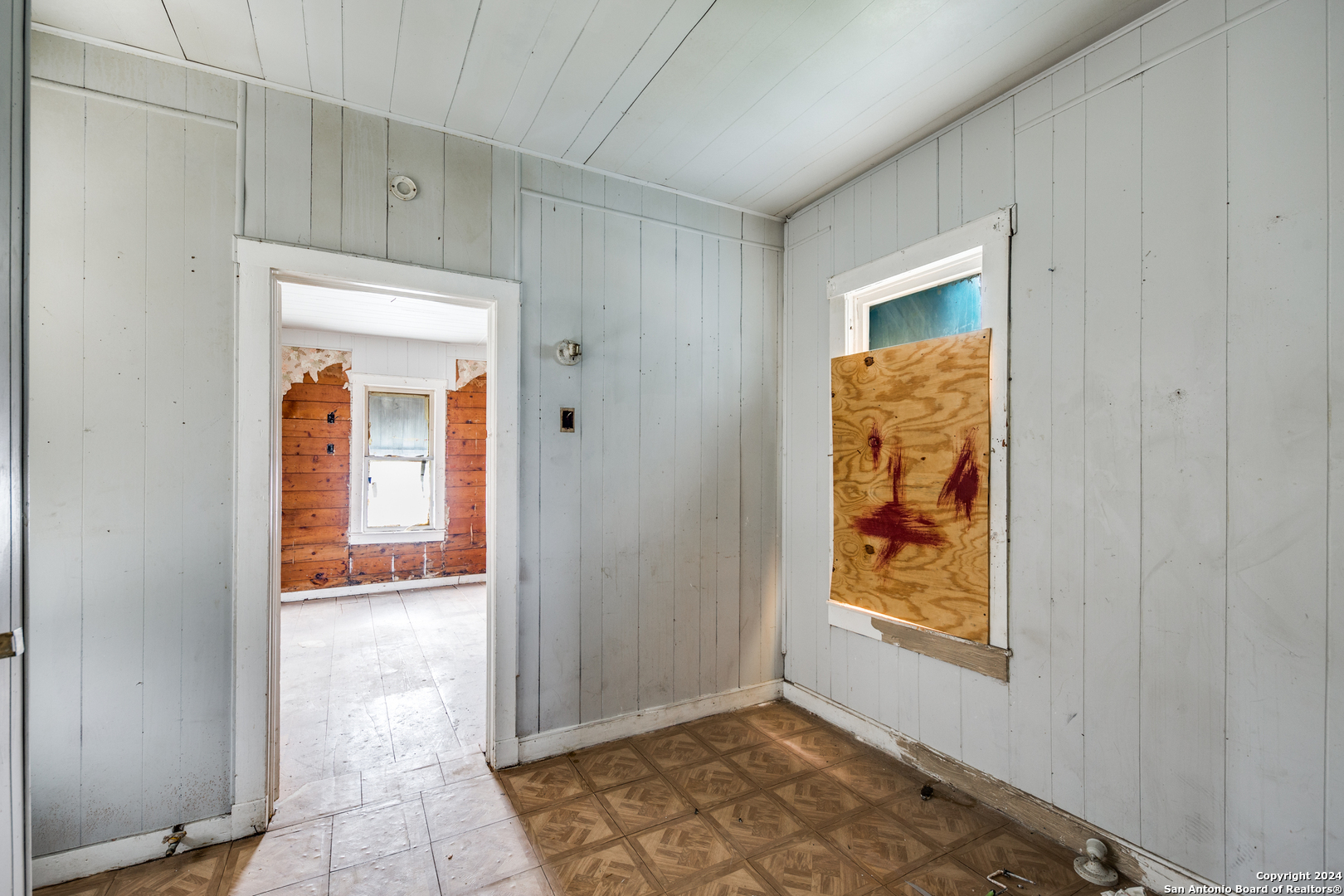 108 Beatrice Ave Property Photo 5