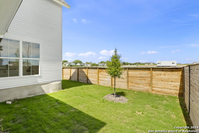 409 Constance Dr Property Photo 3