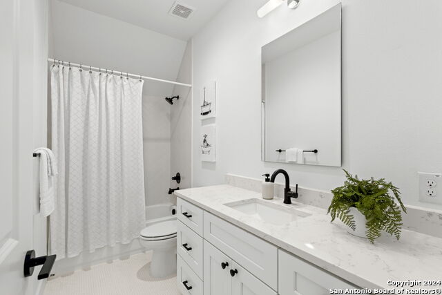 409 Constance Dr Property Photo 7