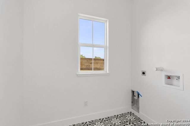 409 Constance Dr Property Photo 14