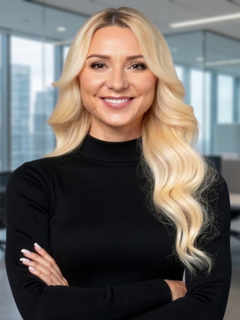 Elona Orlovska Managing Broker Owner Profile Photo