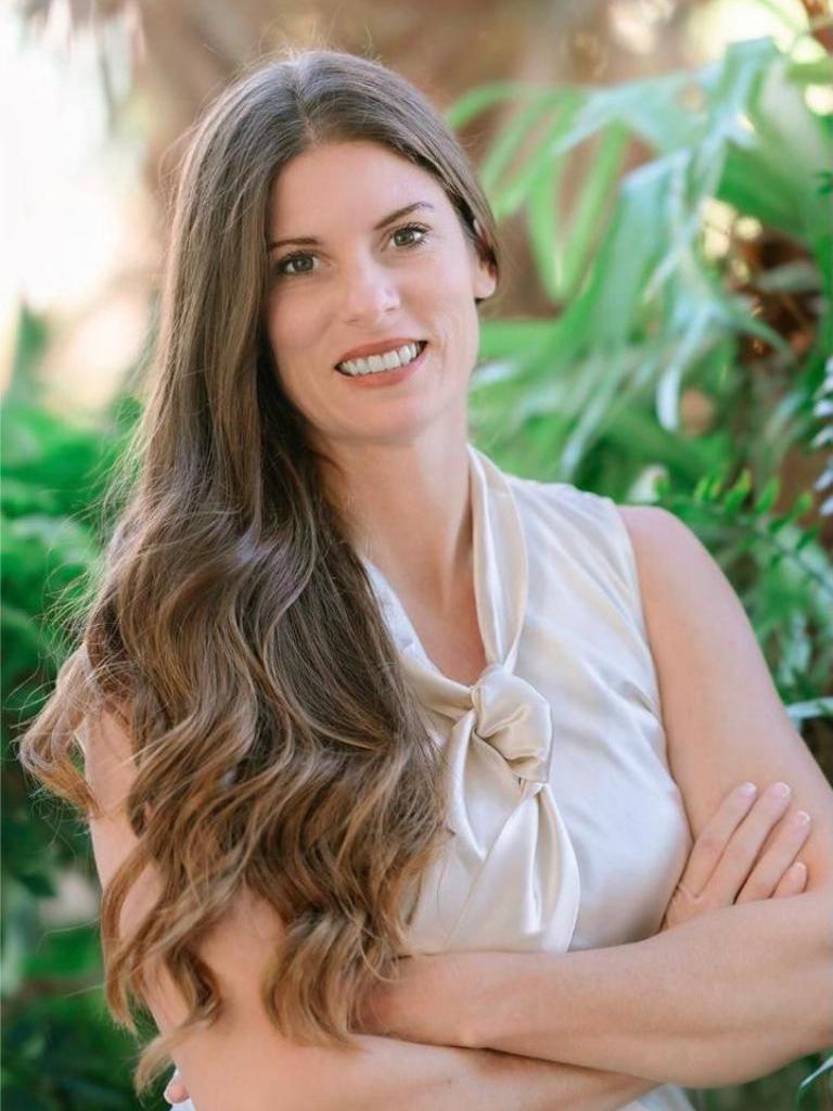 Cara O'Neill Profile Photo