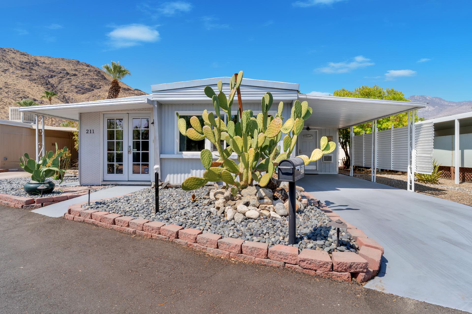 211 Newport Property Photo 1