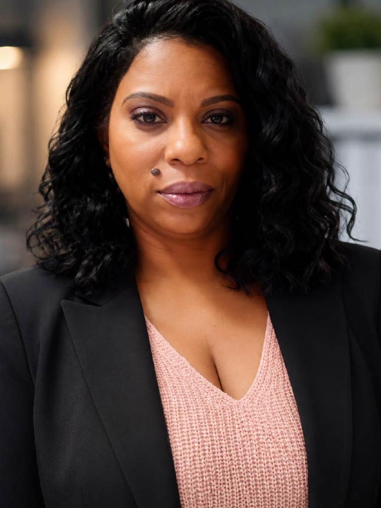 Shari Howell Profile Image