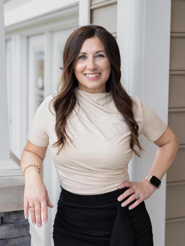 Crystal Snell-Tomes