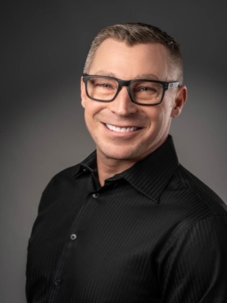 Warren Rowe Profile Photo