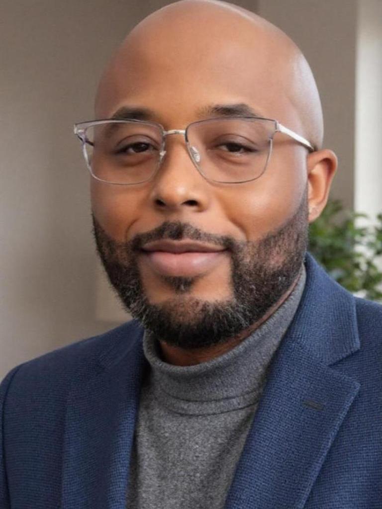 Christopher Dixon Profile Image