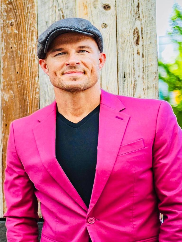 Micah Lee Profile Photo