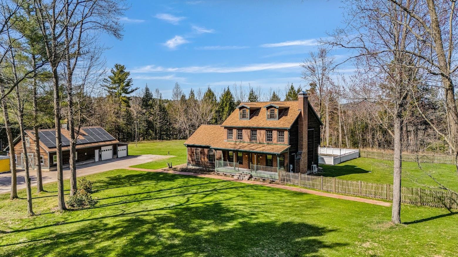 5 Pine Harbor Road Property Photo 2