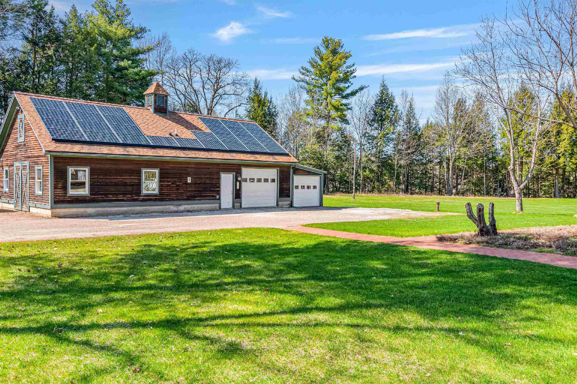 5 Pine Harbor Road Property Photo 3