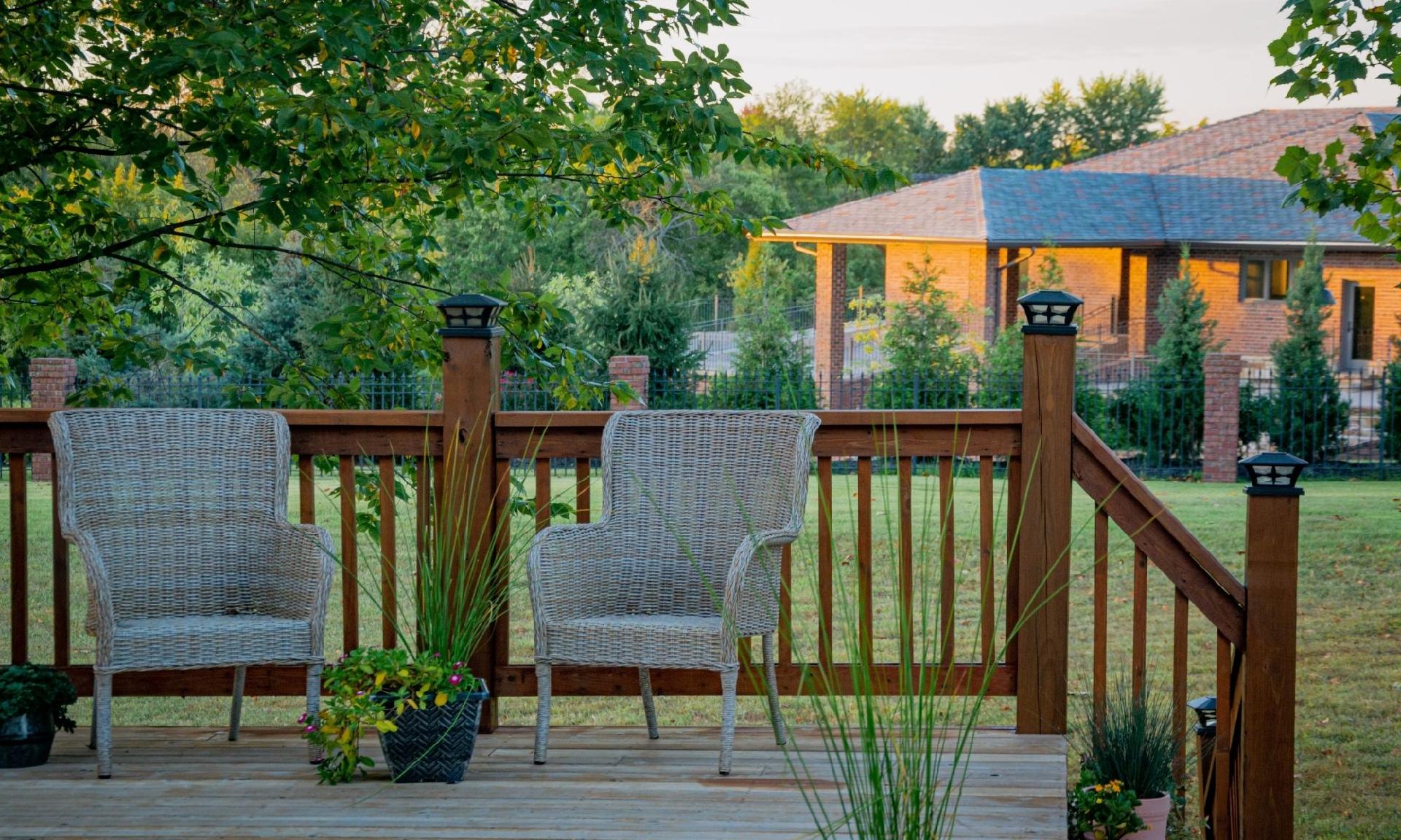 Deckscaping Main Photo