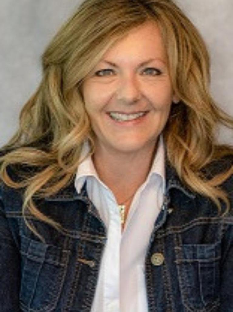 Tracy Torok-Both Profile Photo