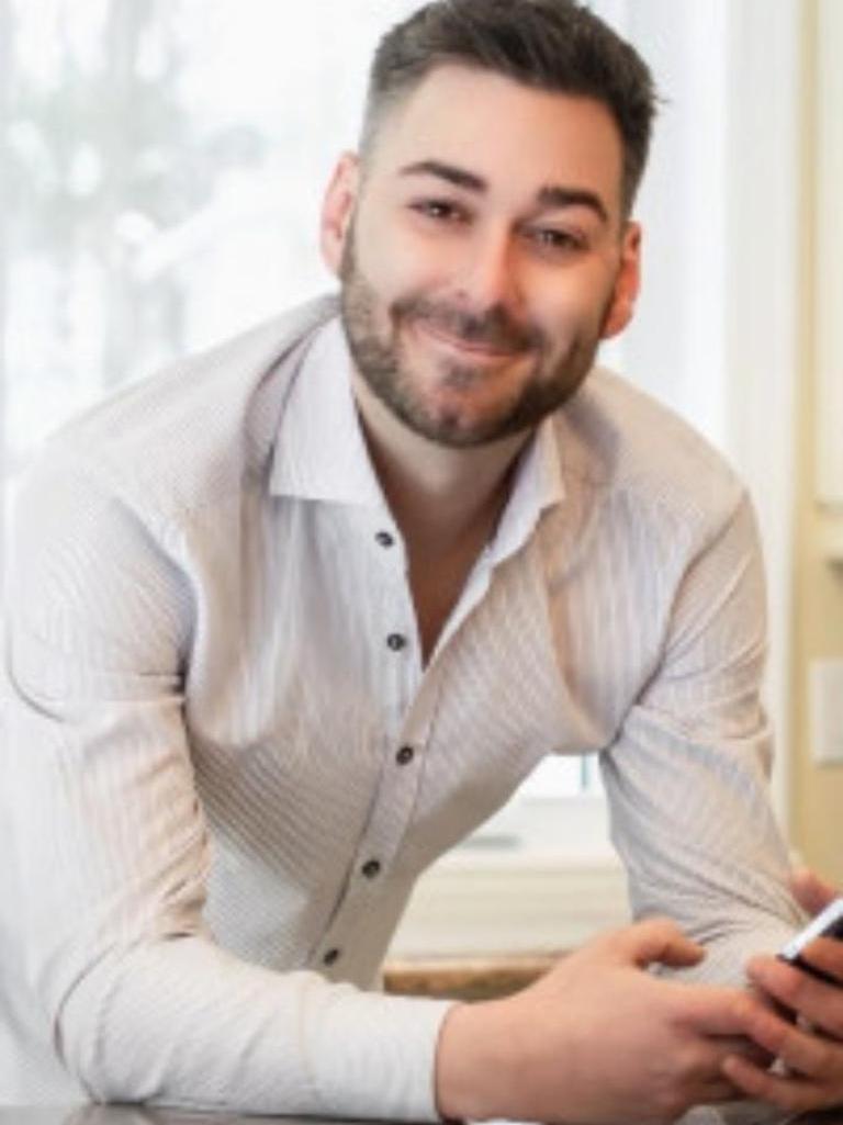 Felix Menard Profile Photo