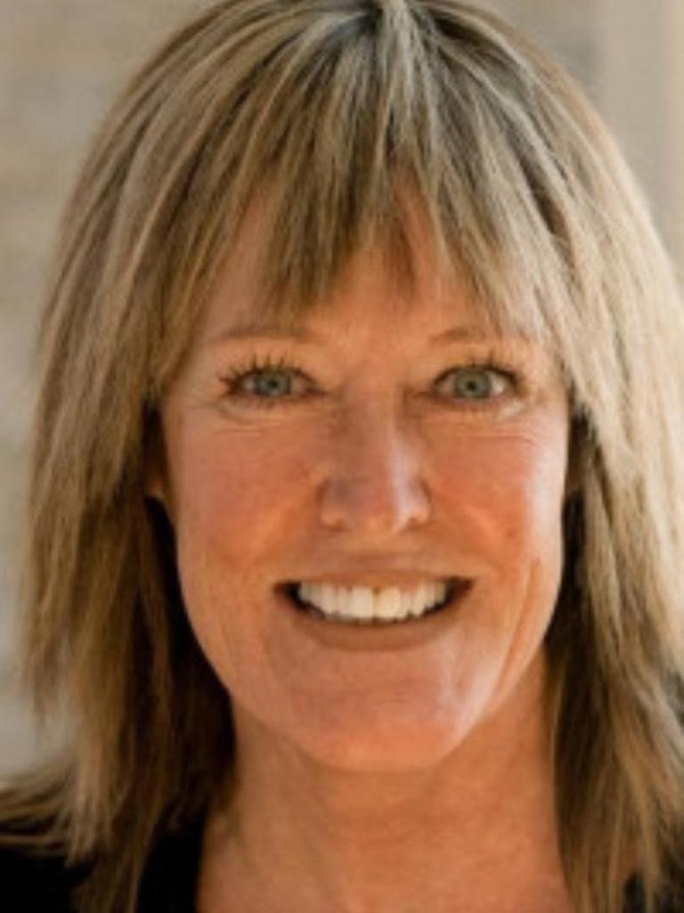 Clare MacIntosh