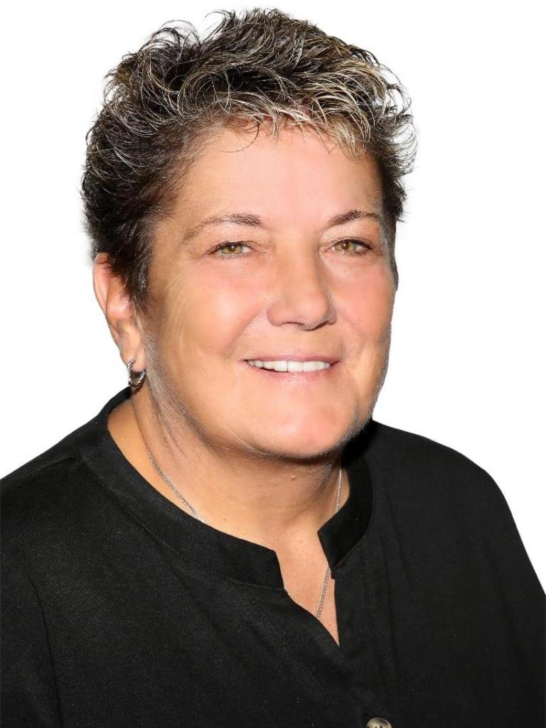 Tonya Rieche-Brown Profile Photo