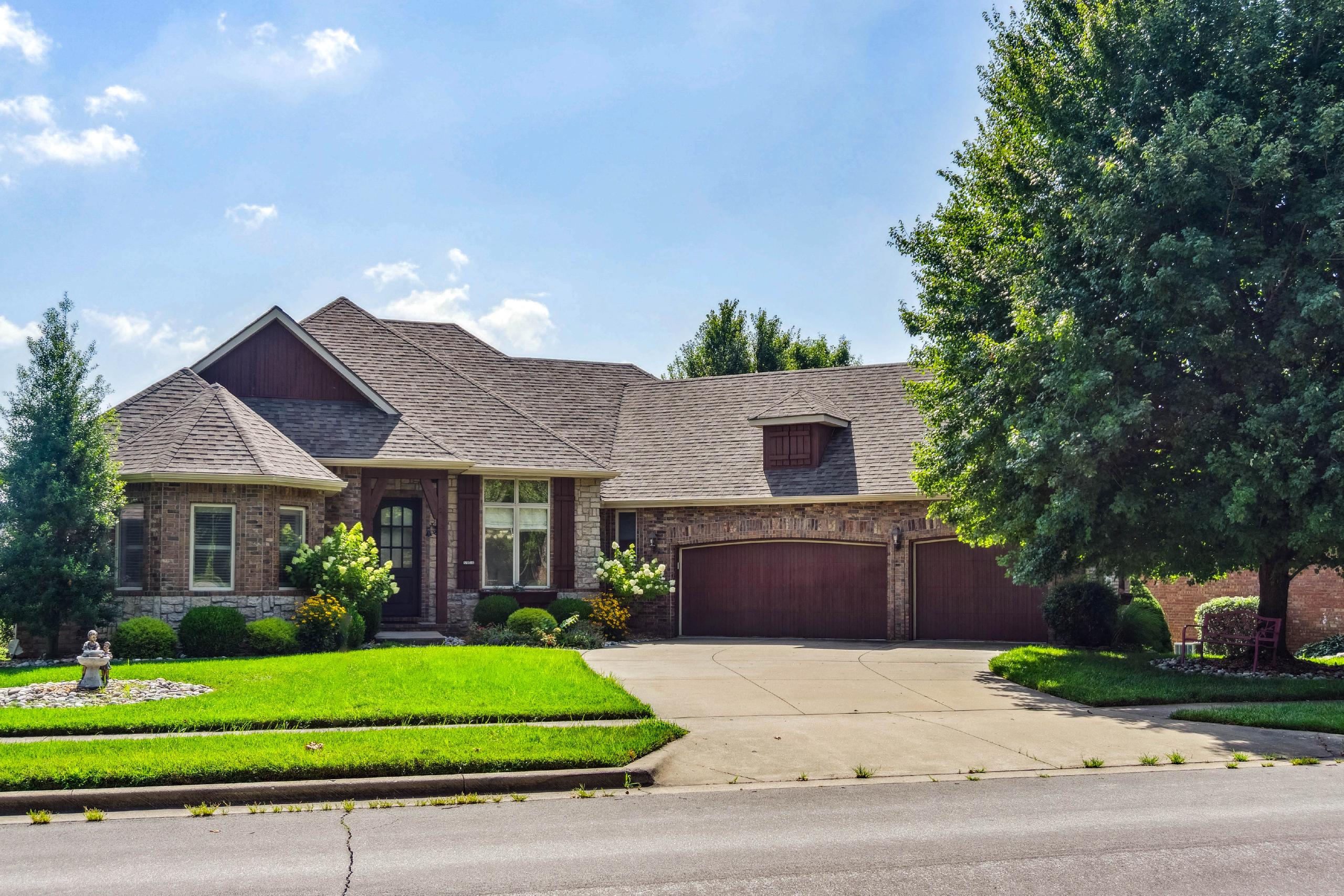 Springfield Real Estate Lifestyle Photo 01