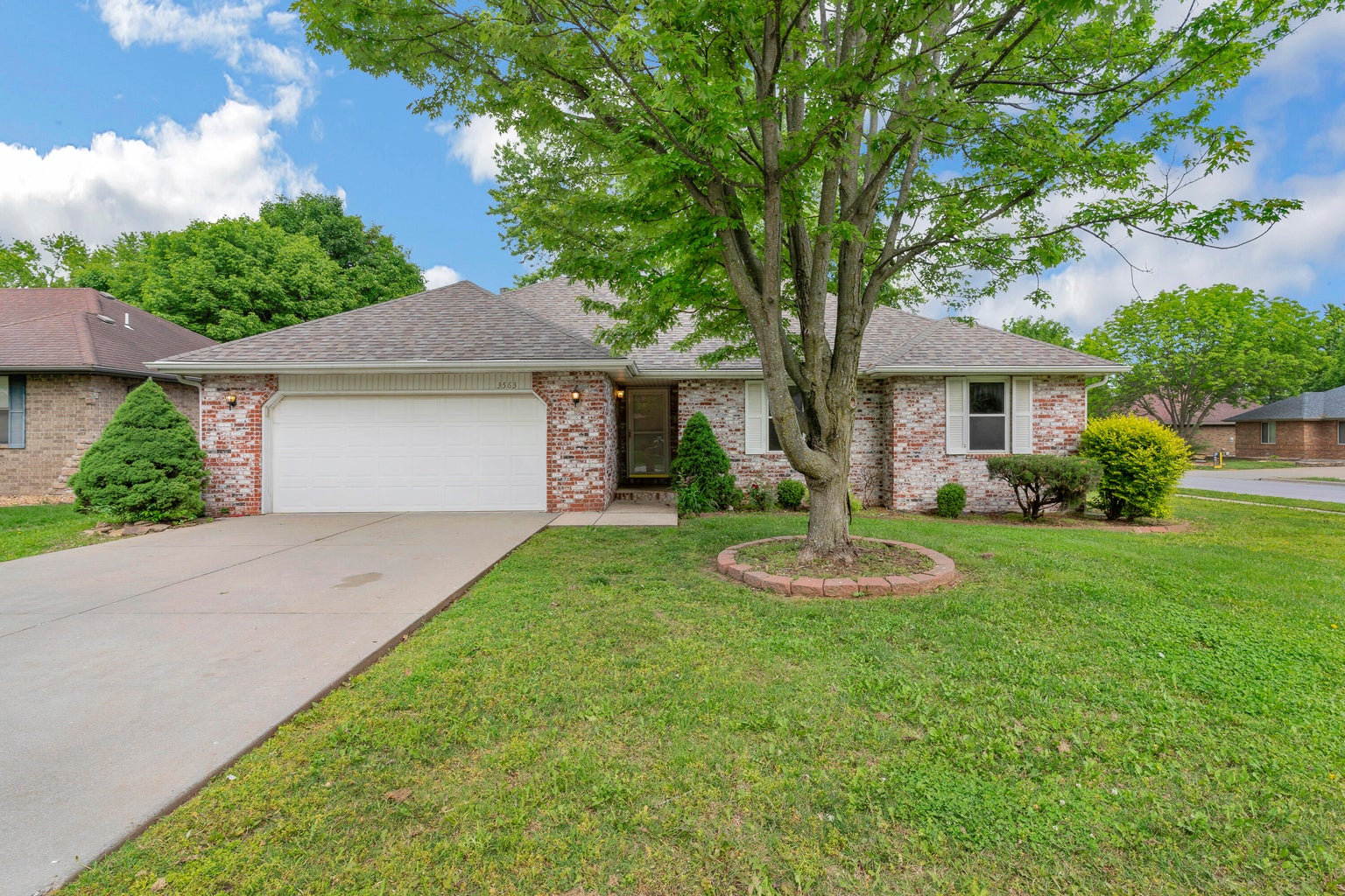 Springfield Real Estate Lifestyle Photo 02