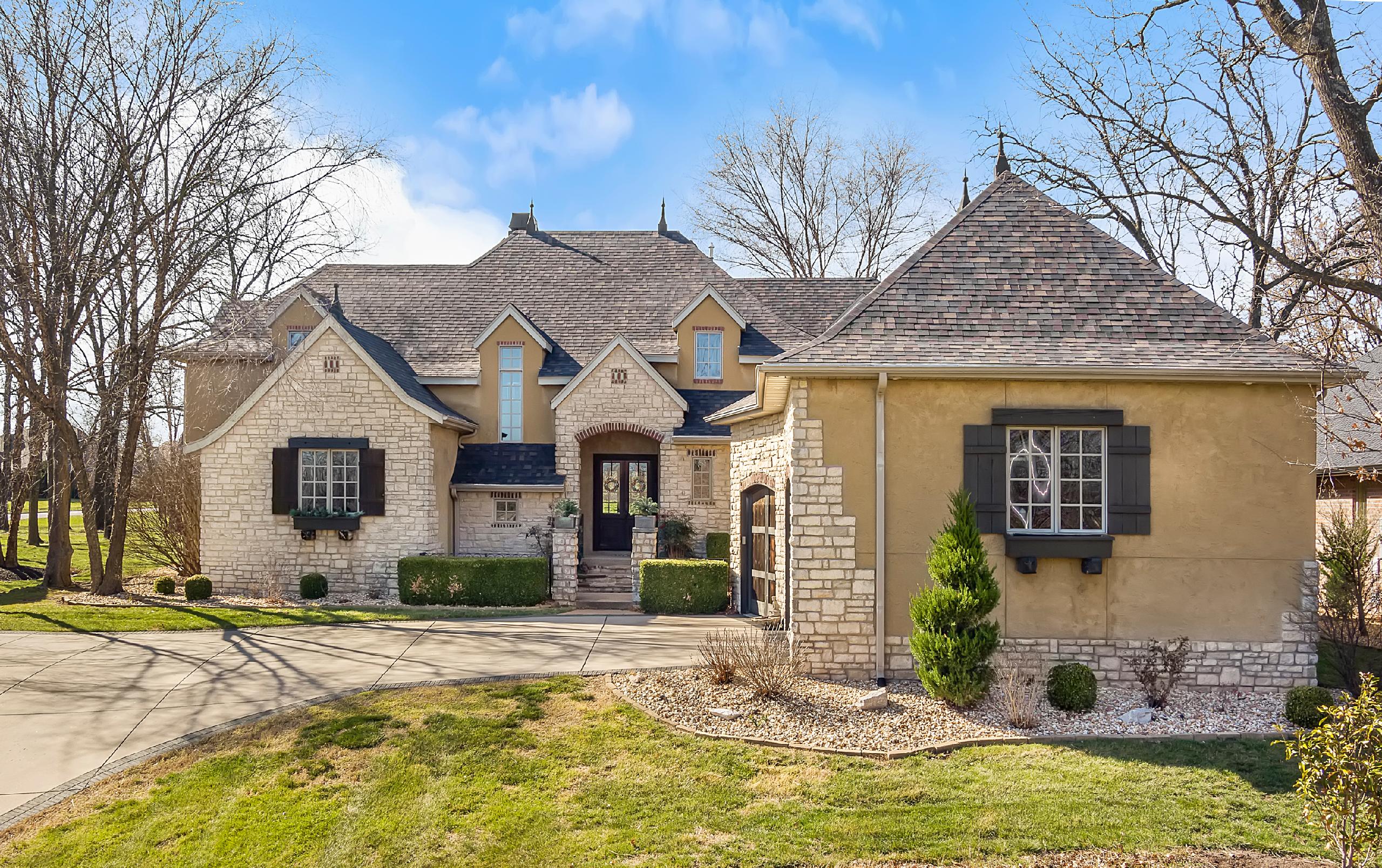 Springfield Real Estate Lifestyle Photo 01
