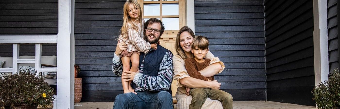 What To Pack For Your First Night In Your New House Main Photo