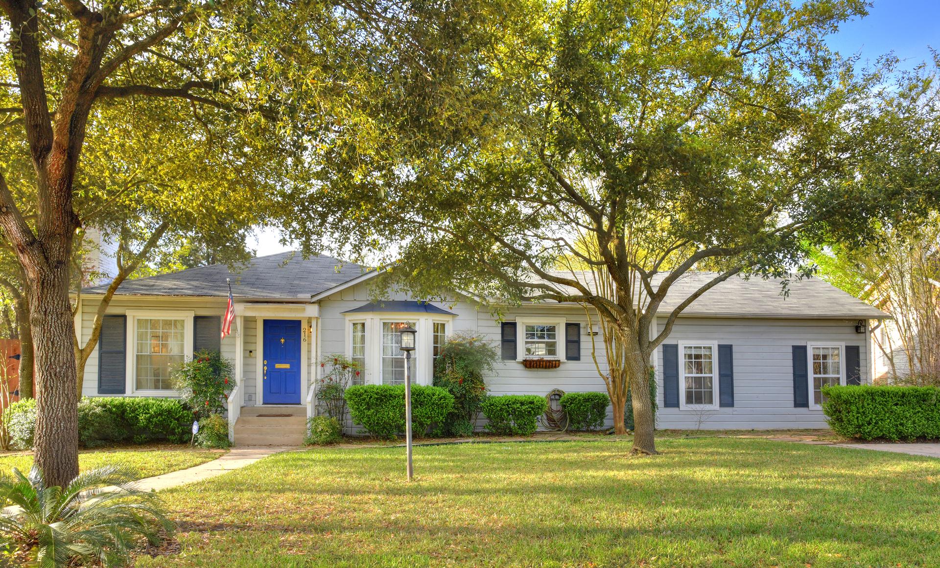 Whats the Deal with Curb Appeal Main Photo