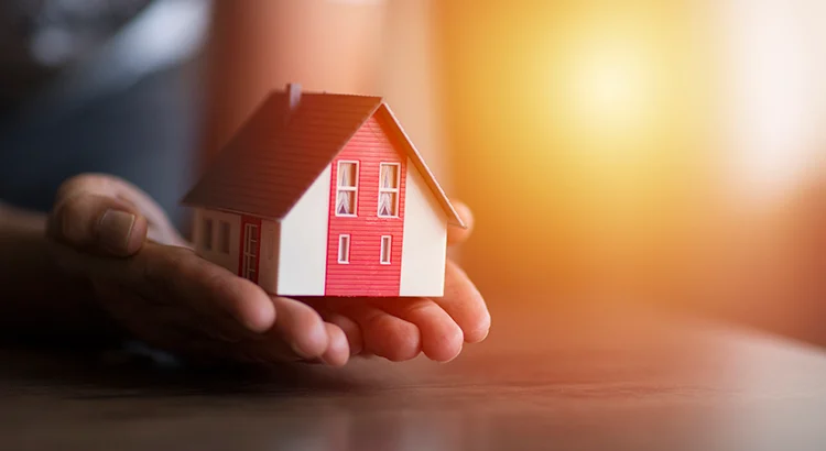 Why Selling Your House on Your Own in 2021 Is a Mistake Main Photo