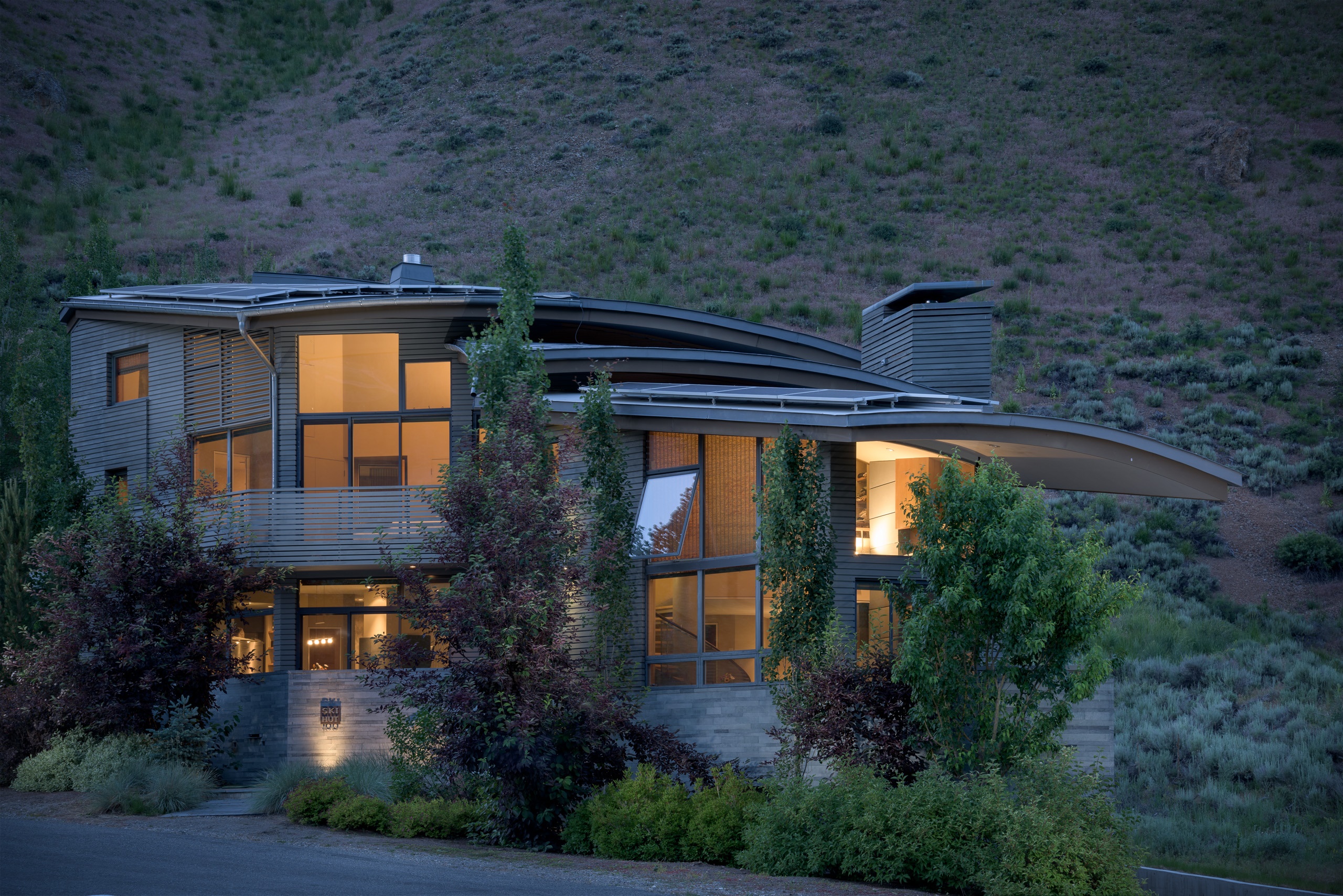 Selling Your Million Dollar Home: Luxury House Sun Valley Main Photo