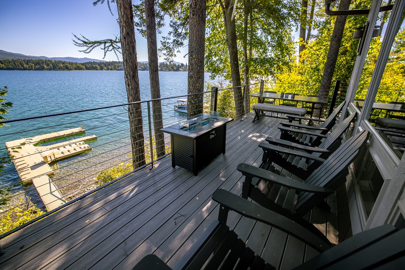 REAL ESTATE ROUNDUP: BACKYARD BLISS Picture
