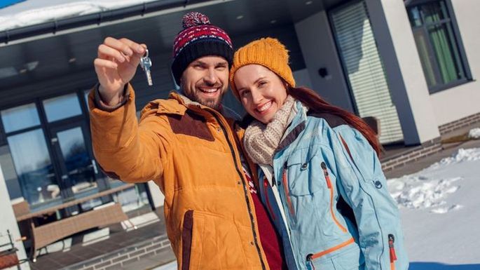 Bundle Up! Winter's Home-Buying Game Has Changed. Here's How To Win Main Photo