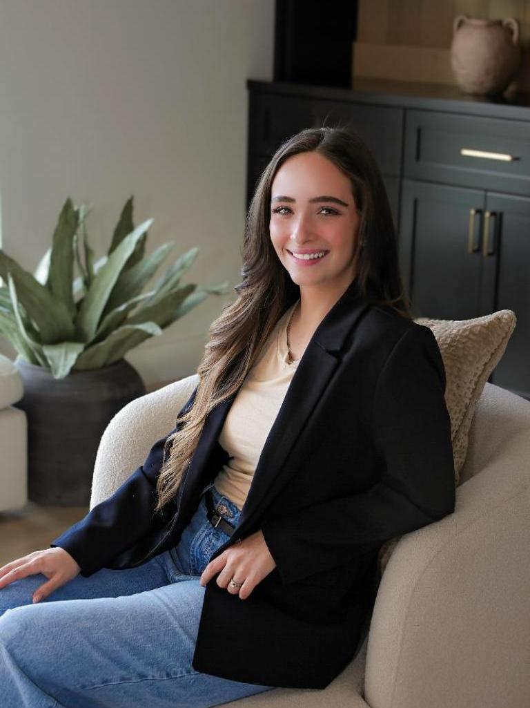 Challis Fernandez Profile Photo