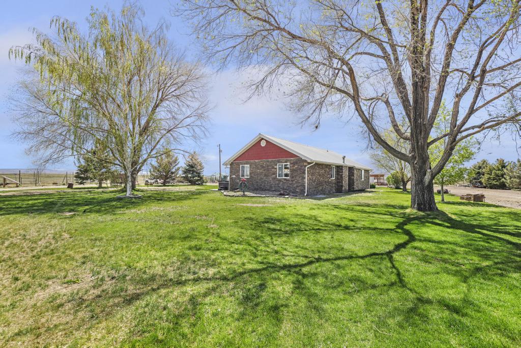 2097 E 2500 N Property Photo 54